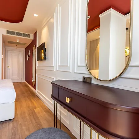 La Boutique & (adults Only) Hotel